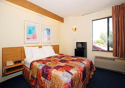 Sleep Inn Denver International Airport  04